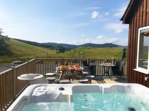 Stags View with Hot Tub near Glenshee, Perthshire